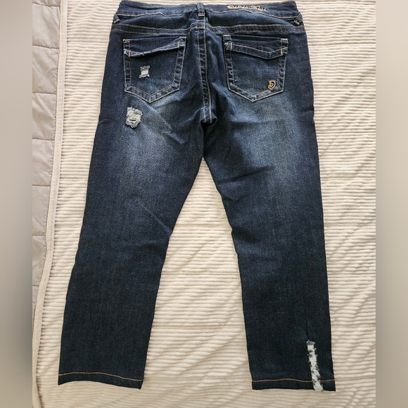 Indigo Rein Distressed Blue Jeans Cropped Size 11 - Picture 9 of 14